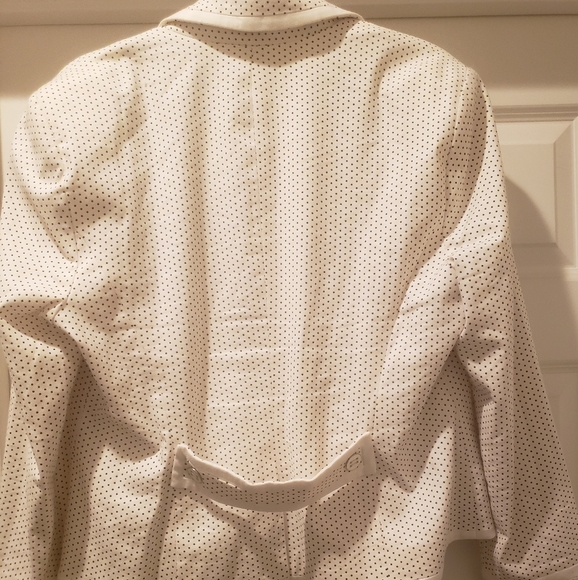 7th Avenue Design Studio New York and Company Blazer. - Picture 2 of 8